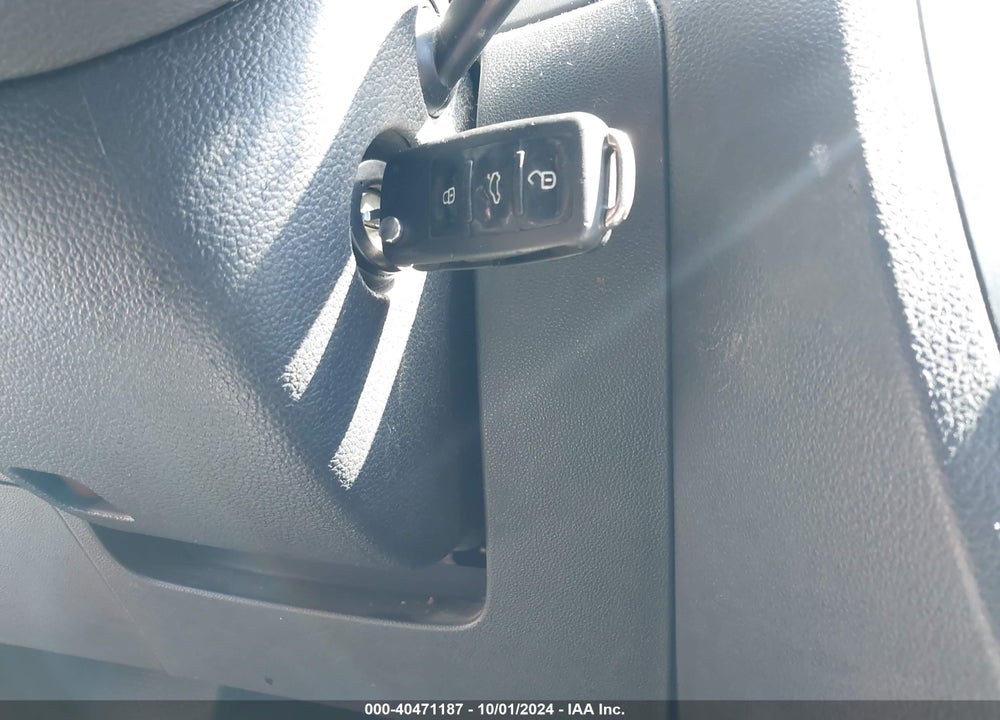 2014 VOLKSWAGEN JETTA 2.0L S VIN: 3VW2K7AJ9EM298066