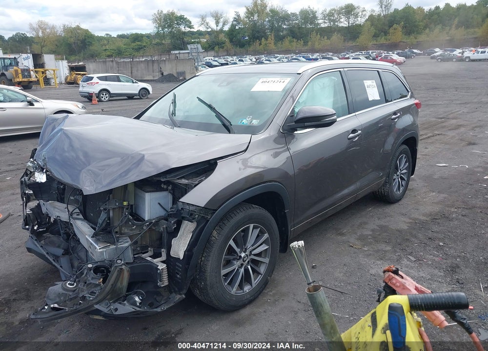 2017 TOYOTA HIGHLANDER XLE VIN: 5TDJZRFH1HS432634