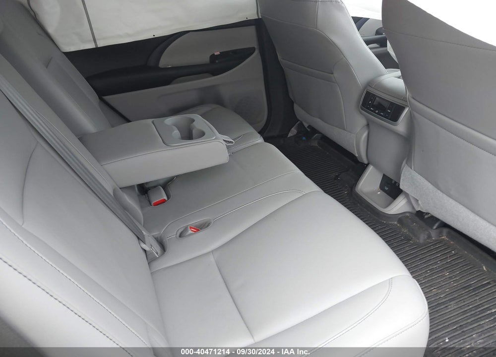 2017 TOYOTA HIGHLANDER XLE VIN: 5TDJZRFH1HS432634