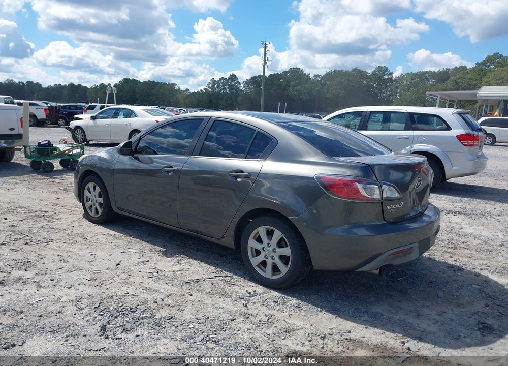 2011 MAZDA 3 I TOURING VIN: JM1BL1VF2B1409505