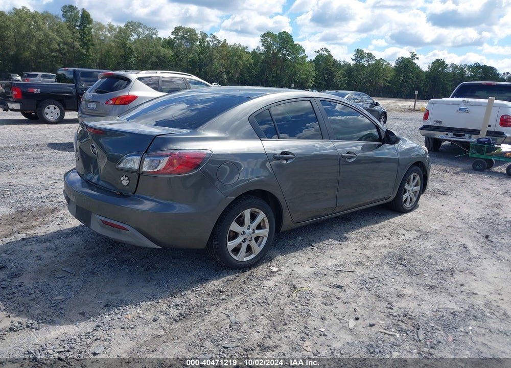 2011 MAZDA 3 I TOURING VIN: JM1BL1VF2B1409505