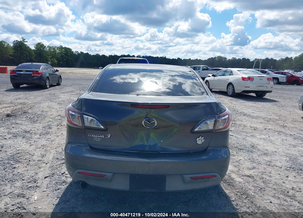 2011 MAZDA 3 I TOURING VIN: JM1BL1VF2B1409505