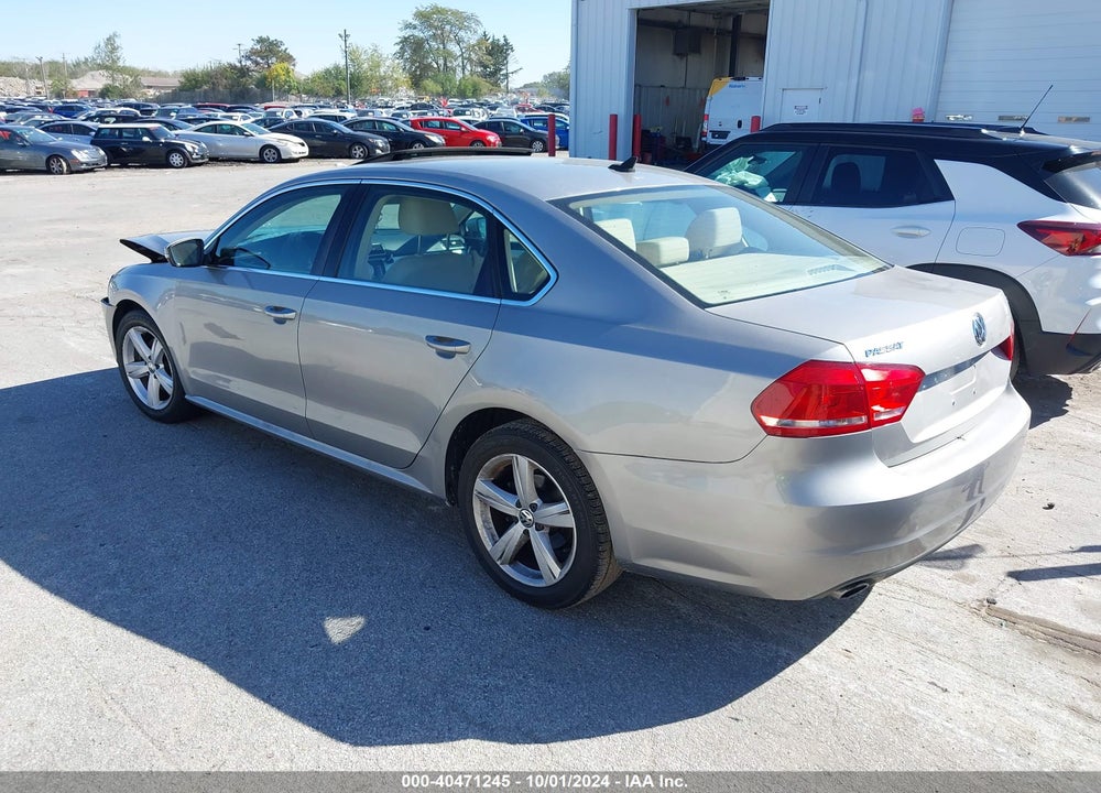 2013 VOLKSWAGEN PASSAT 2.5L SE VIN: 1VWBP7A38DC081742