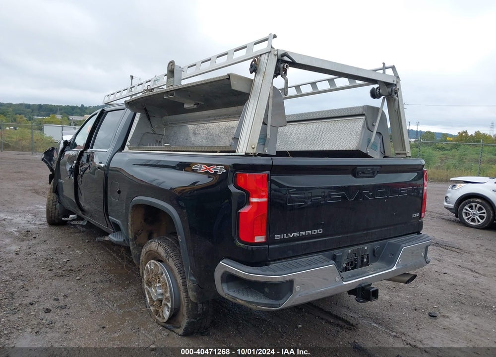 2024 CHEVROLET SILVERADO 2500HD 4WD STANDARD BED LTZ VIN: 1GC4YPE7XRF127826