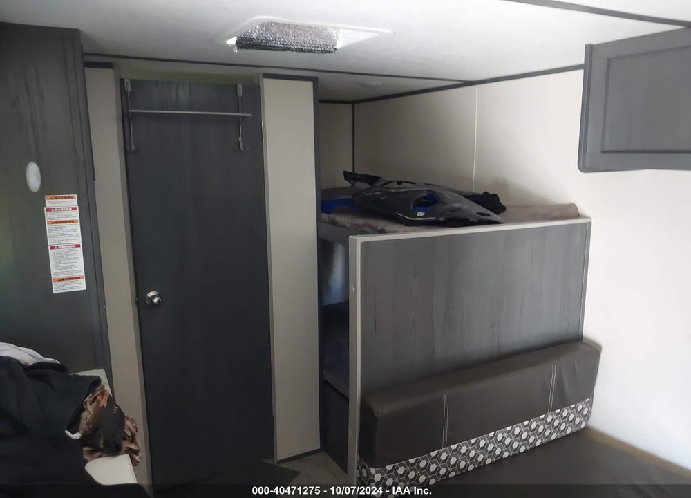 2022 KEYSTONE TRAIL LE SERIES VIN: 4YDTATG11NJ920504
