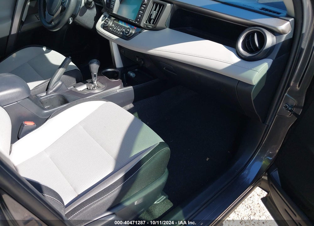 2017 TOYOTA RAV4 XLE VIN: JTMWFREV0HJ719224