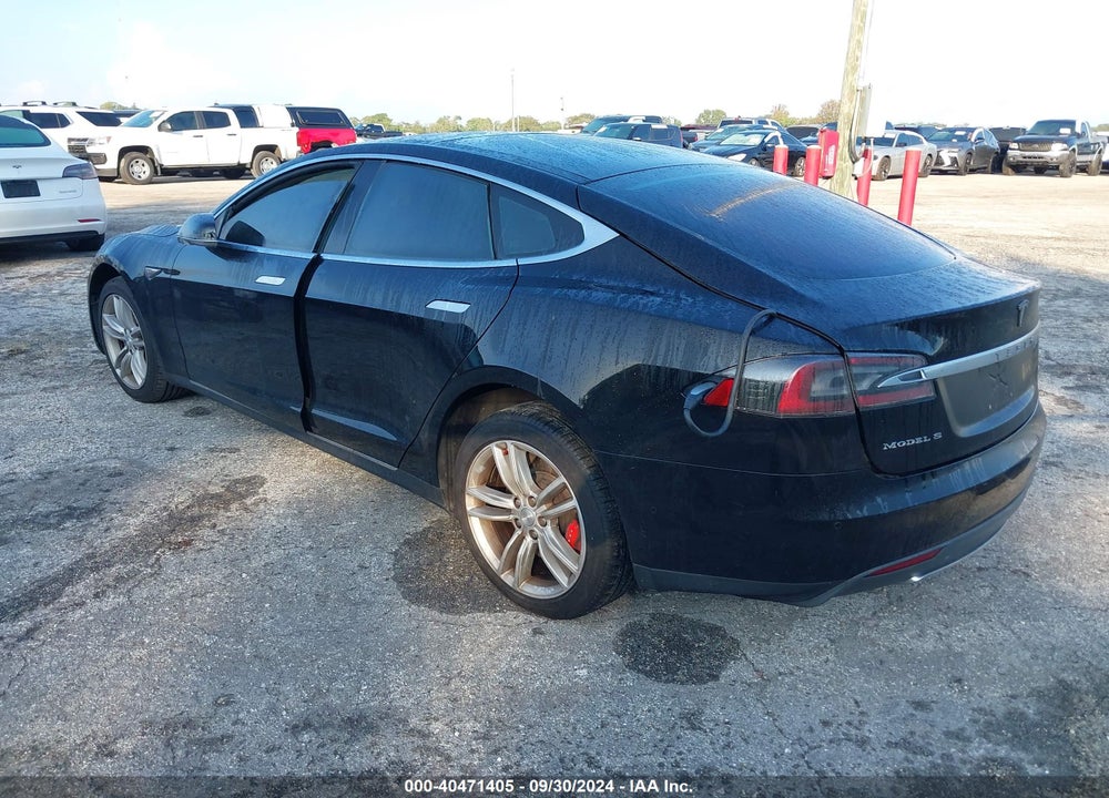 2015 TESLA MODEL S 85D/P85D VIN: 5YJSA1E43FF112342