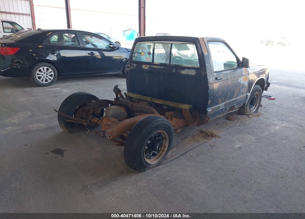 1991 CHEVROLET S TRUCK S10 VIN: 1GCCS14R4M8205091