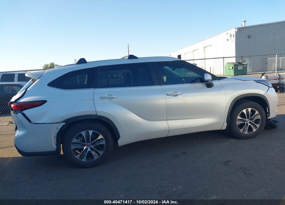 2023 TOYOTA HIGHLANDER XLE VIN: 5TDKDRBH3PS014809