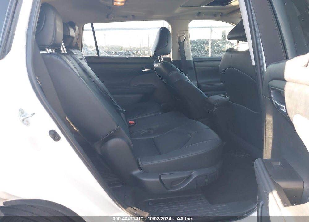 2023 TOYOTA HIGHLANDER XLE VIN: 5TDKDRBH3PS014809