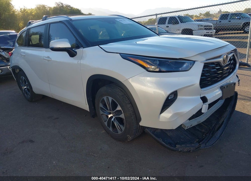 2023 TOYOTA HIGHLANDER XLE VIN: 5TDKDRBH3PS014809