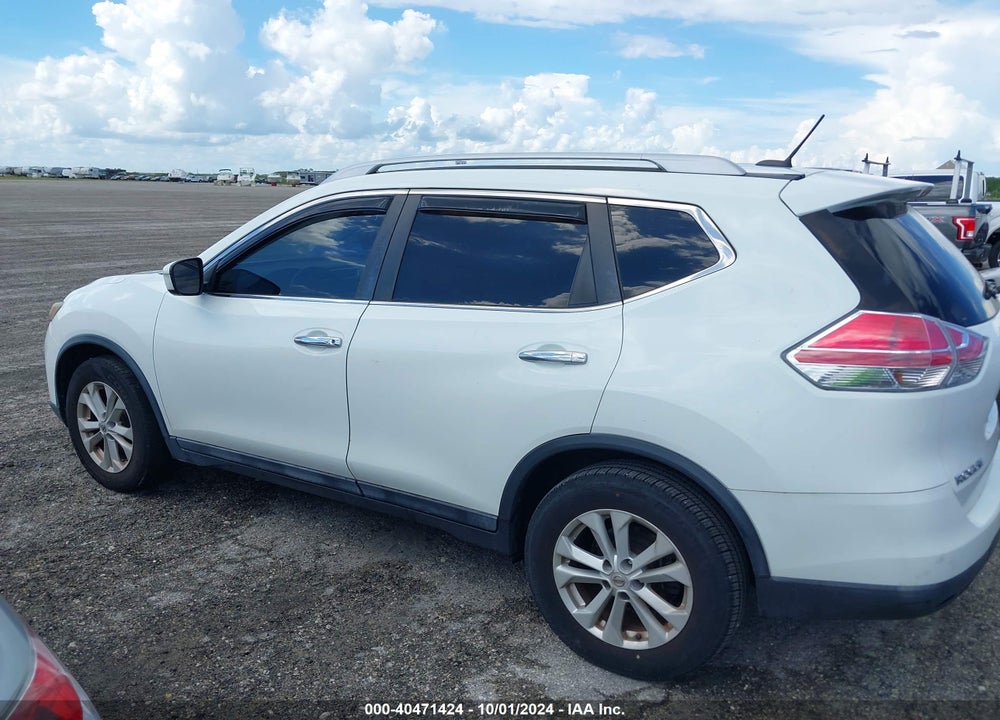 2015 NISSAN ROGUE SV VIN: 5N1AT2MT3FC913673