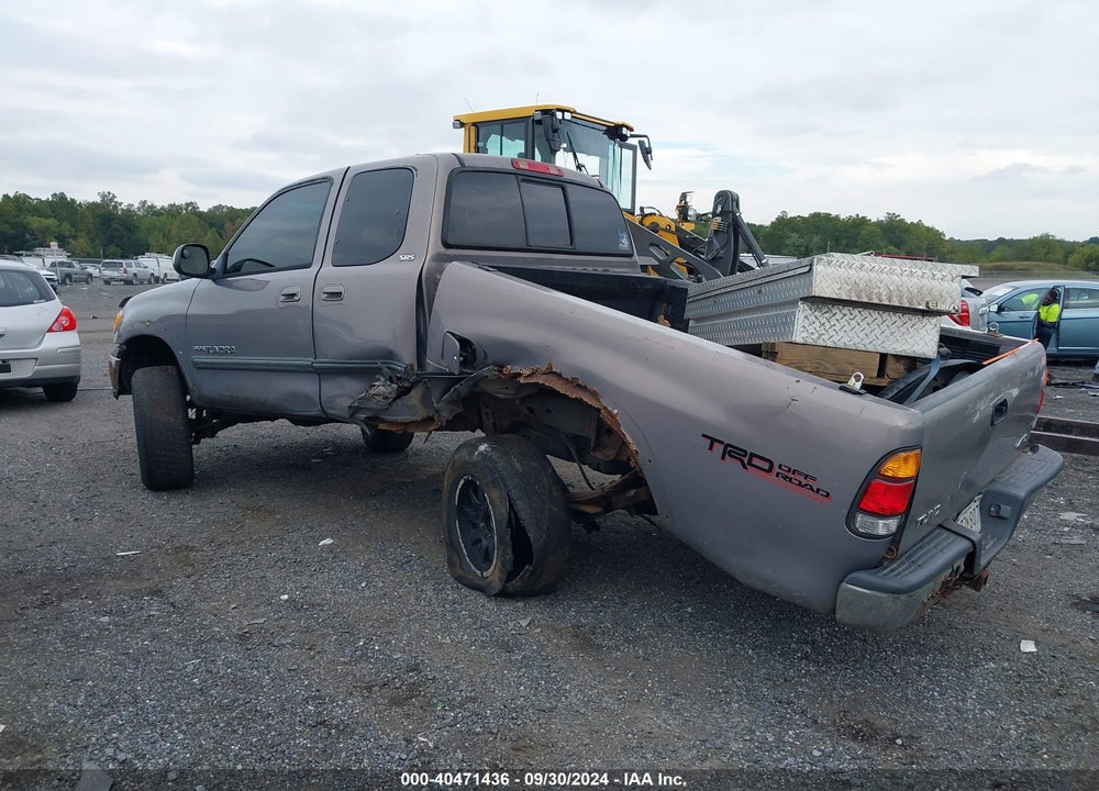 2000 TOYOTA TUNDRA SR5 V8 VIN: 5TBBT4411YS123494