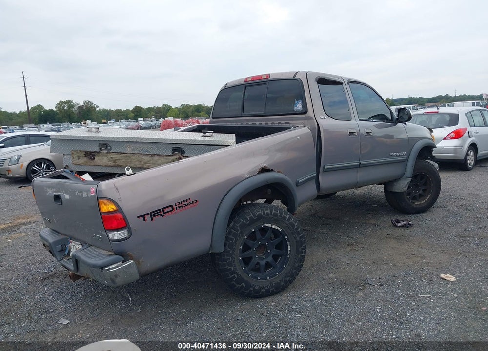 2000 TOYOTA TUNDRA SR5 V8 VIN: 5TBBT4411YS123494