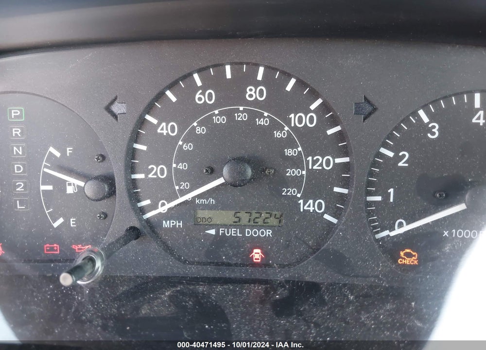 2001 TOYOTA CAMRY LE VIN: JT2BG22K010560495
