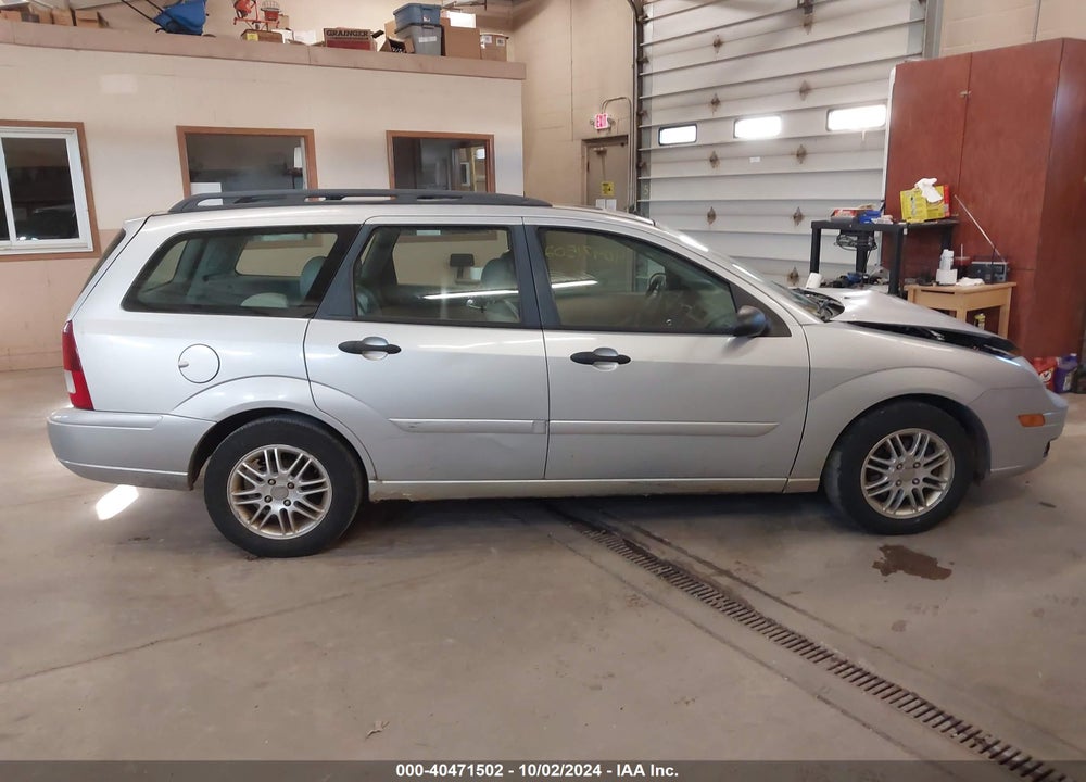 2005 FORD FOCUS ZXW VIN: 1FAFP36N15W228206