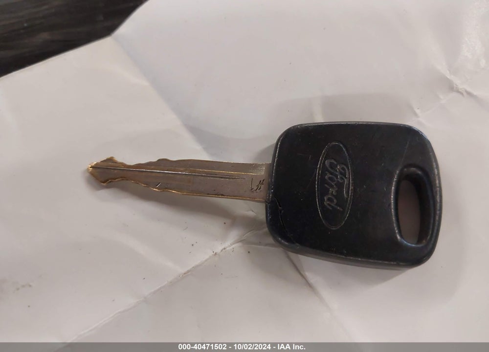 2005 FORD FOCUS ZXW VIN: 1FAFP36N15W228206