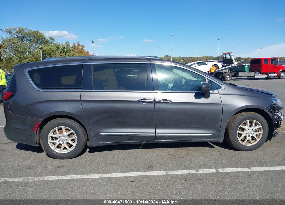 2020 CHRYSLER PACIFICA TOURING L VIN: 2C4RC1BG5LR106534