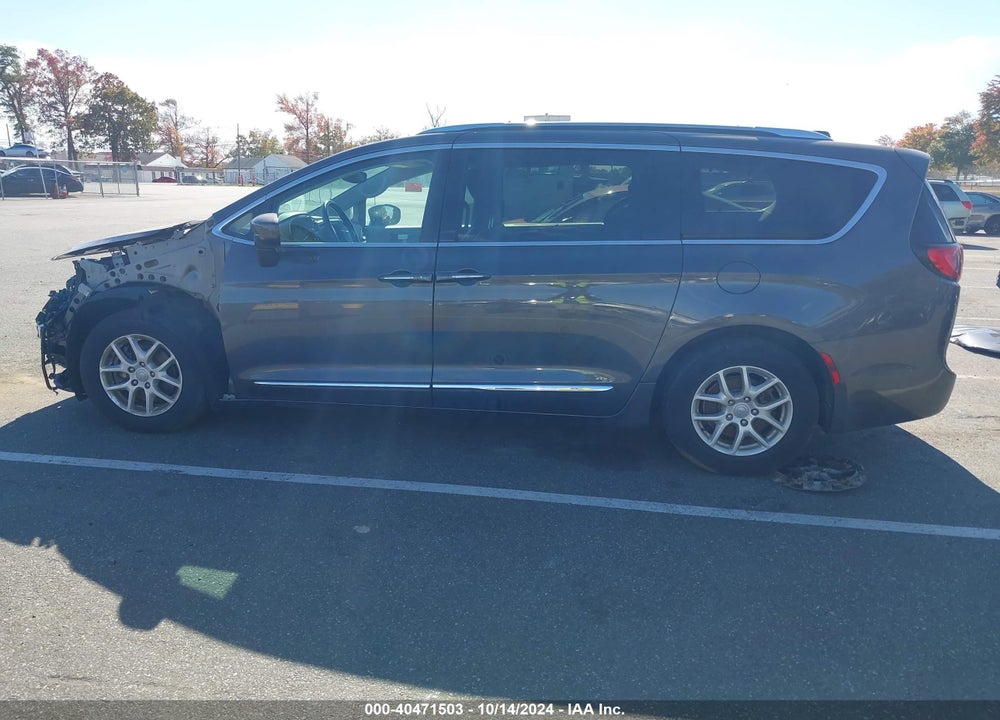 2020 CHRYSLER PACIFICA TOURING L VIN: 2C4RC1BG5LR106534
