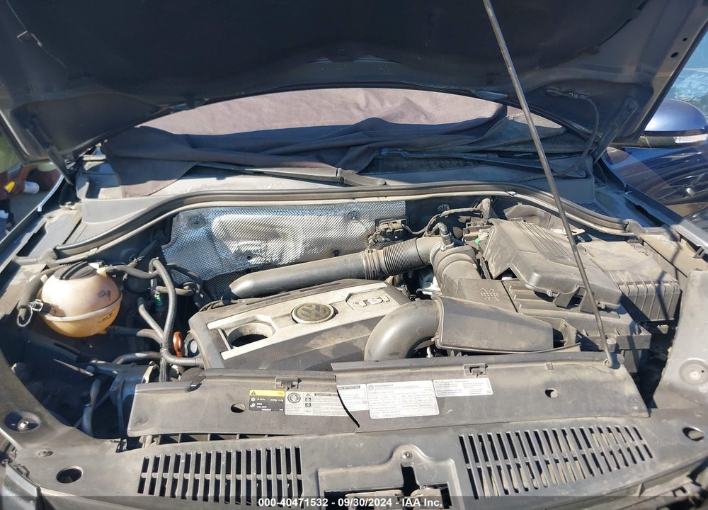 2013 VOLKSWAGEN TIGUAN S VIN: WVGAV3AX2DW562936