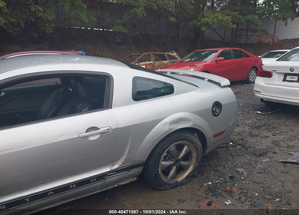 2006 FORD MUSTANG V6 VIN: 1ZVFT80N765242725