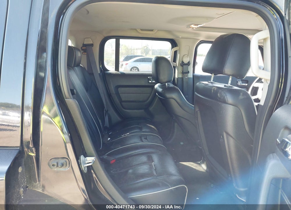2006 HUMMER H3 SUV VIN: 5GTDN136368270805