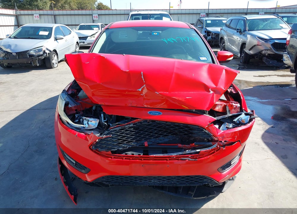 2015 FORD FOCUS SE VIN: 1FADP3K23FL218945