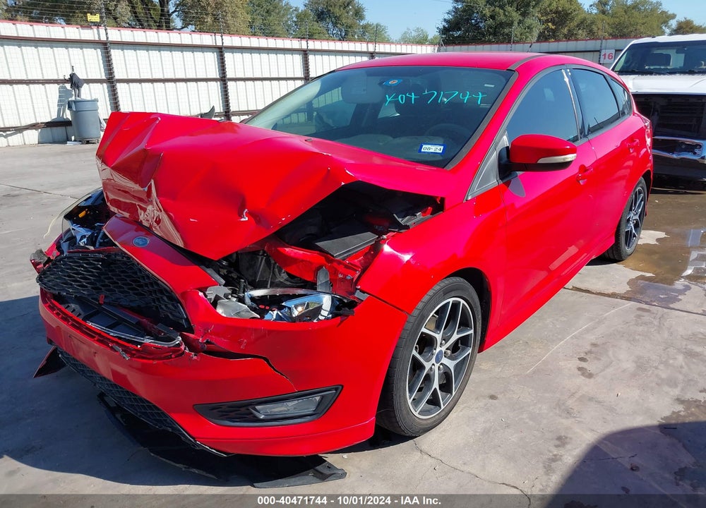 2015 FORD FOCUS SE VIN: 1FADP3K23FL218945