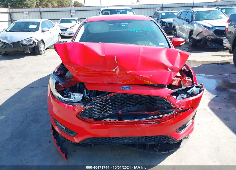 2015 FORD FOCUS SE VIN: 1FADP3K23FL218945