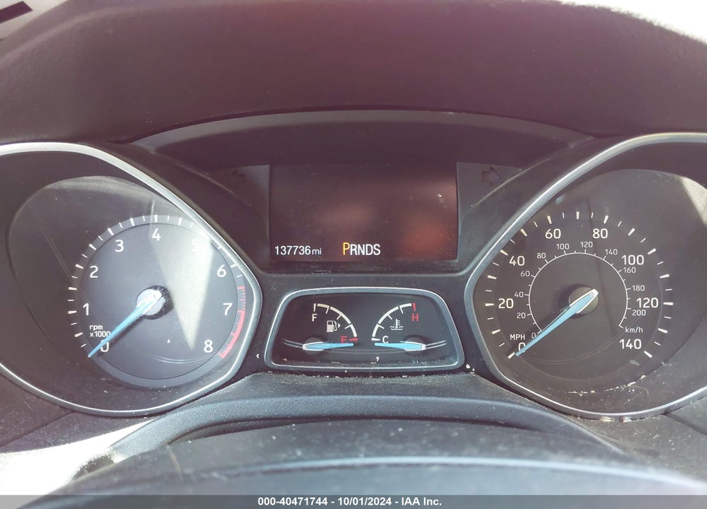 2015 FORD FOCUS SE VIN: 1FADP3K23FL218945