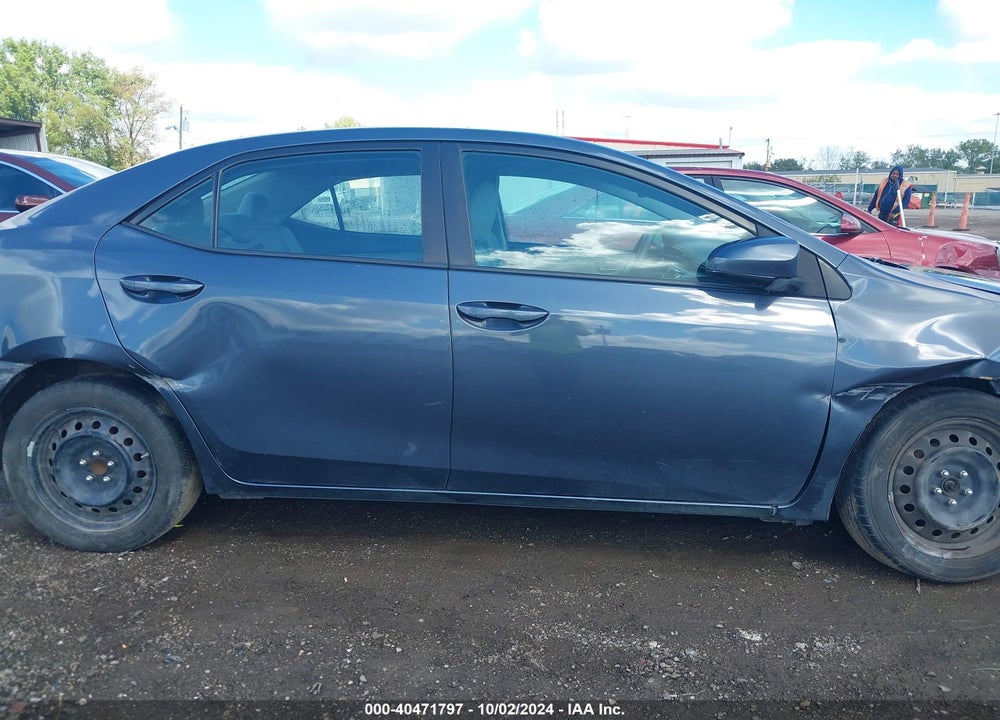 2015 TOYOTA COROLLA LE VIN: 5YFBURHE8FP288950