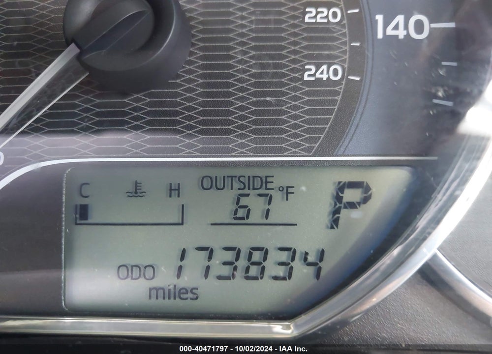 2015 TOYOTA COROLLA LE VIN: 5YFBURHE8FP288950