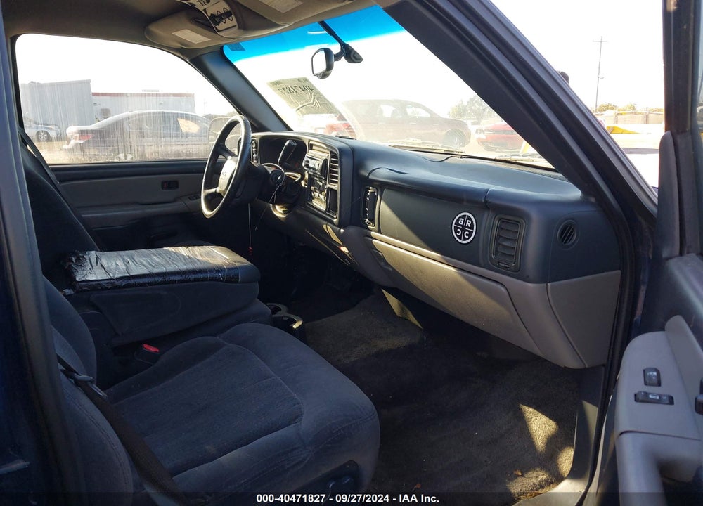 2002 CHEVROLET TAHOE LS VIN: 1GNEK13T82R319499