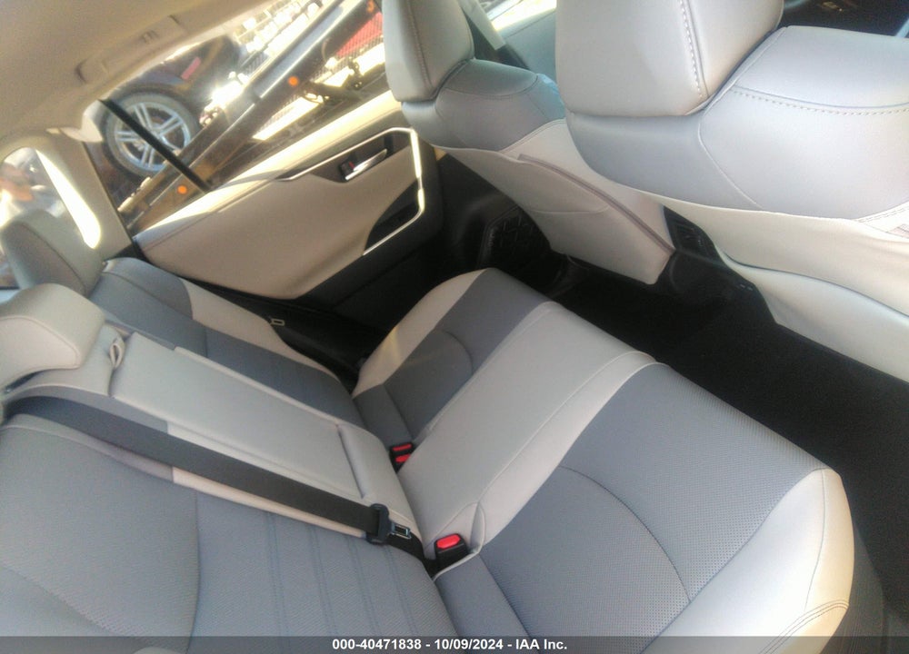 2024 TOYOTA RAV4 HYBRID LIMITED VIN: 4T3D6RFV5RU148225
