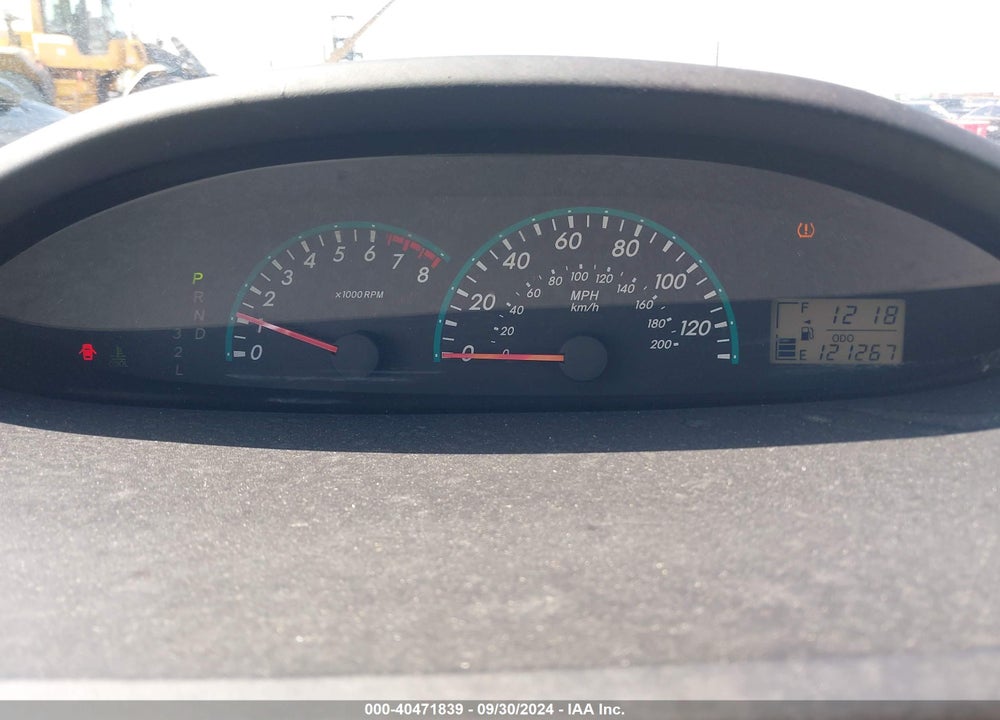 2010 TOYOTA YARIS VIN: JTDBT4K35A4073020