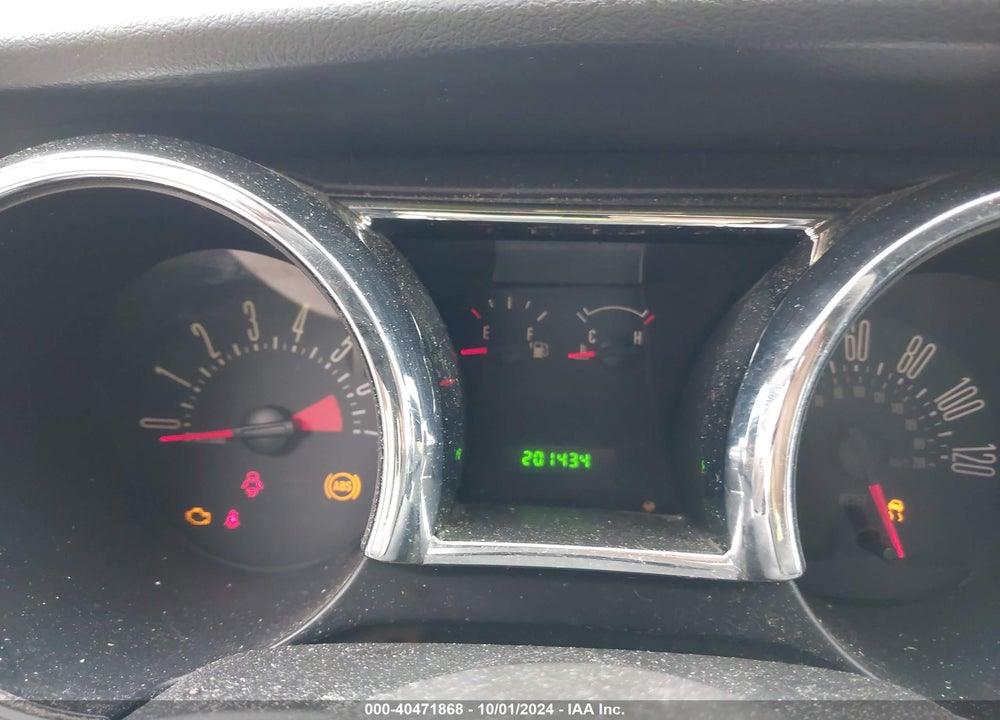 2005 FORD MUSTANG V6 DELUXE/V6 PREMIUM VIN: 1ZVFT80N555128317