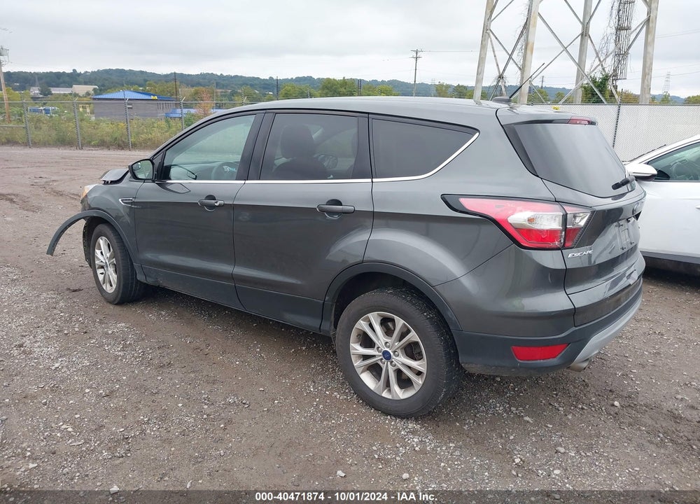 2017 FORD ESCAPE SE VIN: 1FMCU9GD9HUC75431