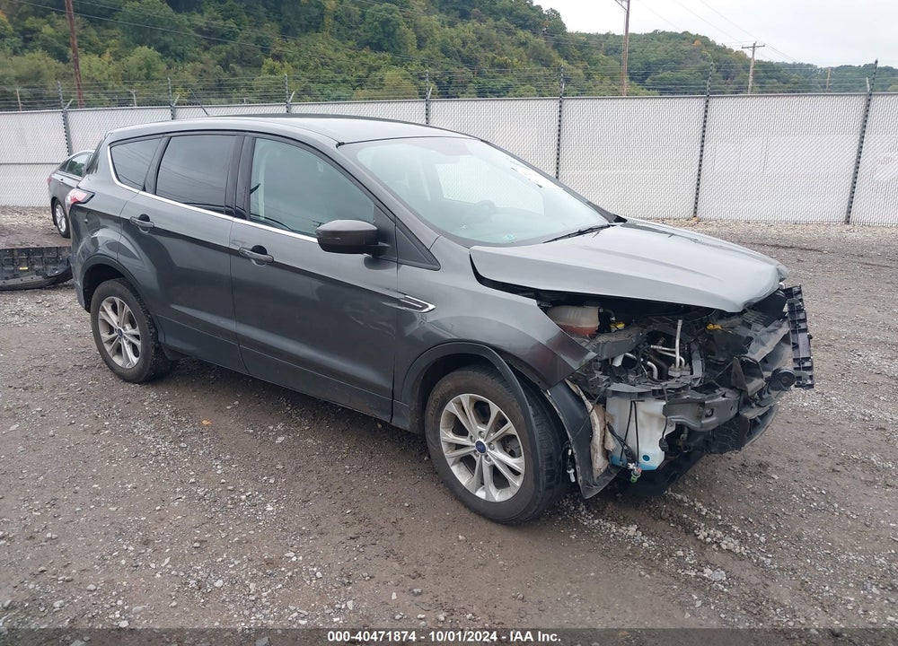 2017 FORD ESCAPE SE VIN: 1FMCU9GD9HUC75431