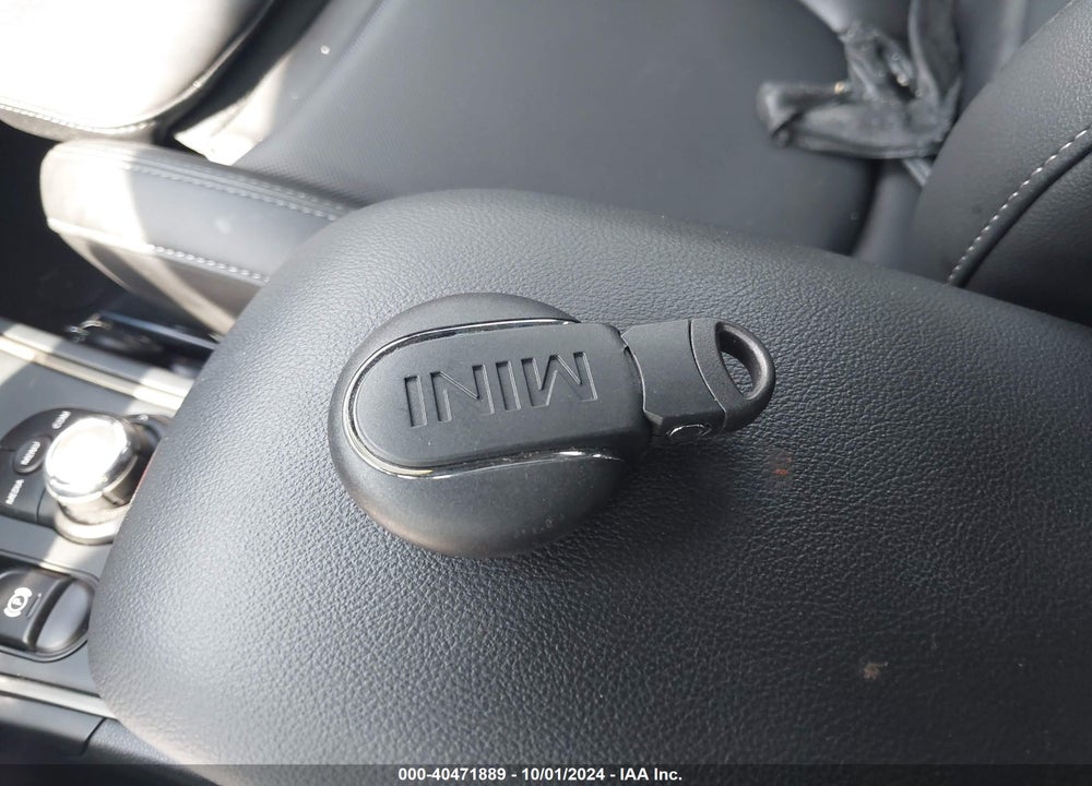 2020 MINI COUNTRYMAN COOPER S VIN: WMZYW7C00L3L63908