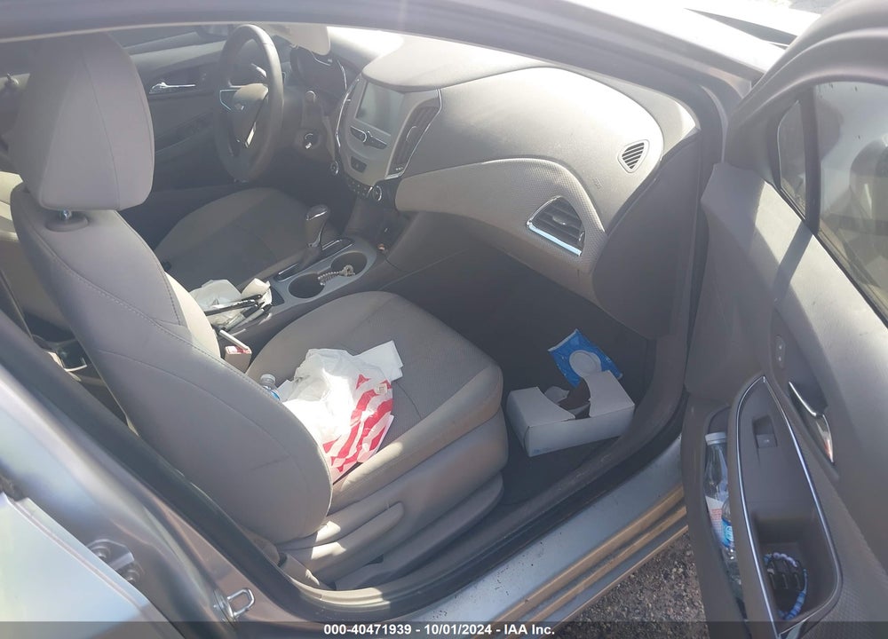 2018 CHEVROLET CRUZE LS AUTO VIN: 1G1BC5SM5J7188125