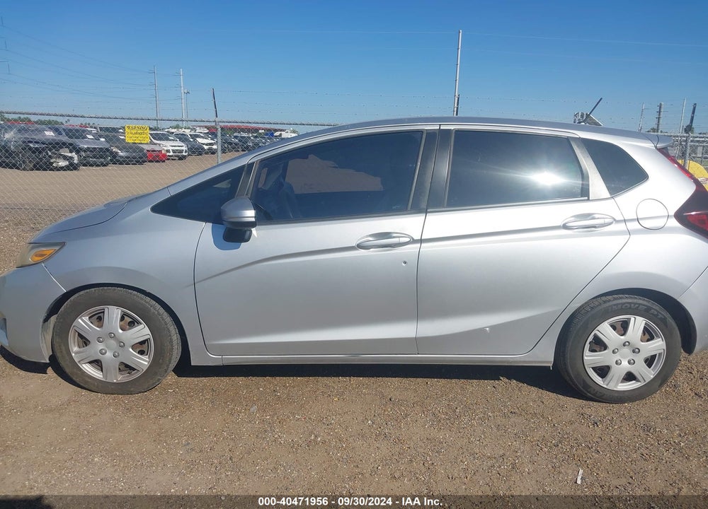 2015 HONDA FIT LX VIN: 3HGGK5H59FM783901