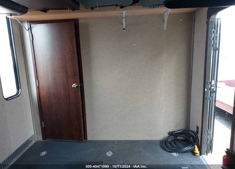 2018 OTHER --- VIN: 5ZT2VGWB0J1000084