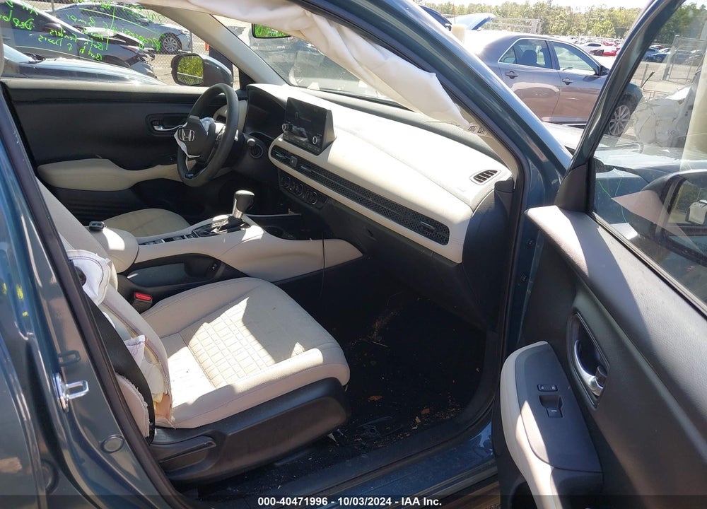 2024 HONDA HR-V 2WD LX VIN: 3CZRZ1H35RM711750