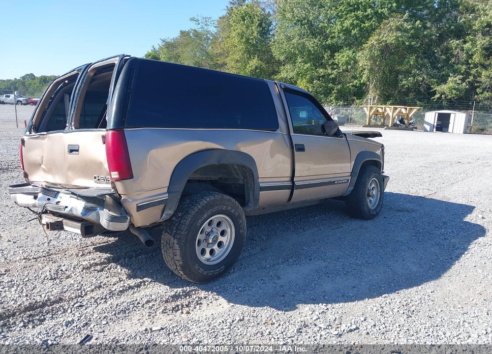 1999 CHEVROLET TAHOE VIN: 3GNEK18R4XG222580