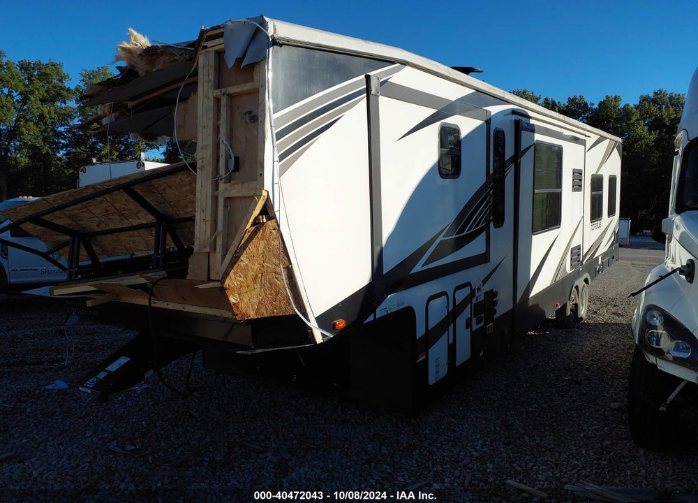 2019 HEARTLAND FIFTH WHEEL TRAVEL TRAILER VIN: 5SFCG4326KE408454