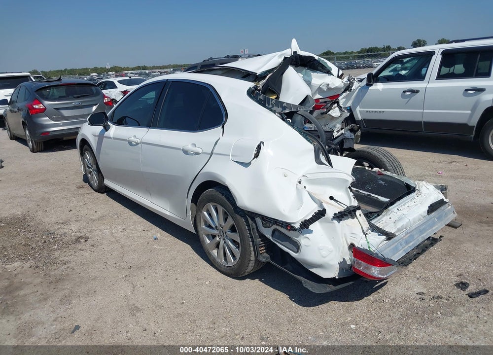 2020 TOYOTA CAMRY LE VIN: 4T1C11AK1LU869053
