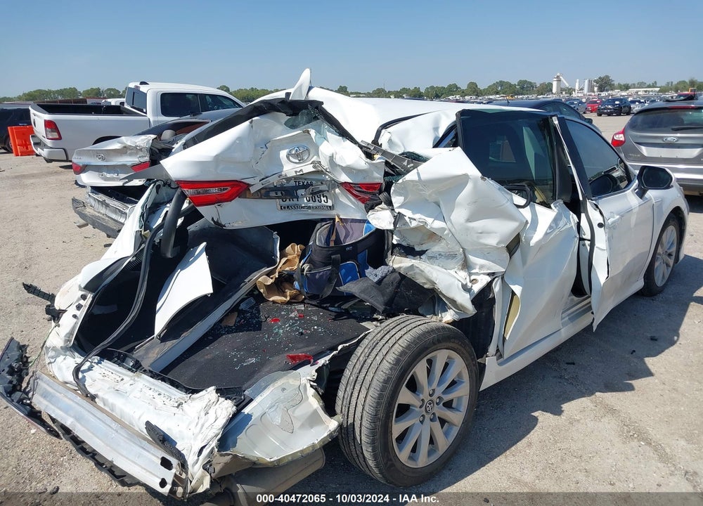 2020 TOYOTA CAMRY LE VIN: 4T1C11AK1LU869053