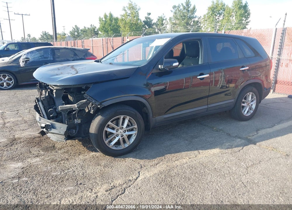 2014 KIA SORENTO LX VIN: 5XYKT3A60EG484175