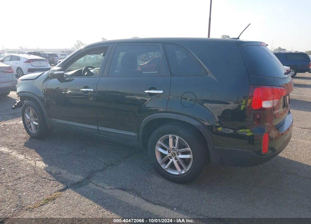 2014 KIA SORENTO LX VIN: 5XYKT3A60EG484175