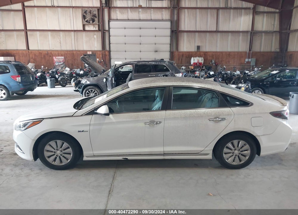2017 HYUNDAI SONATA HYBRID SE VIN: KMHE24L10HA043458